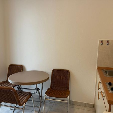 House 100M From The Beach With Free Parking And Breakfast Baška Voda Esterno foto